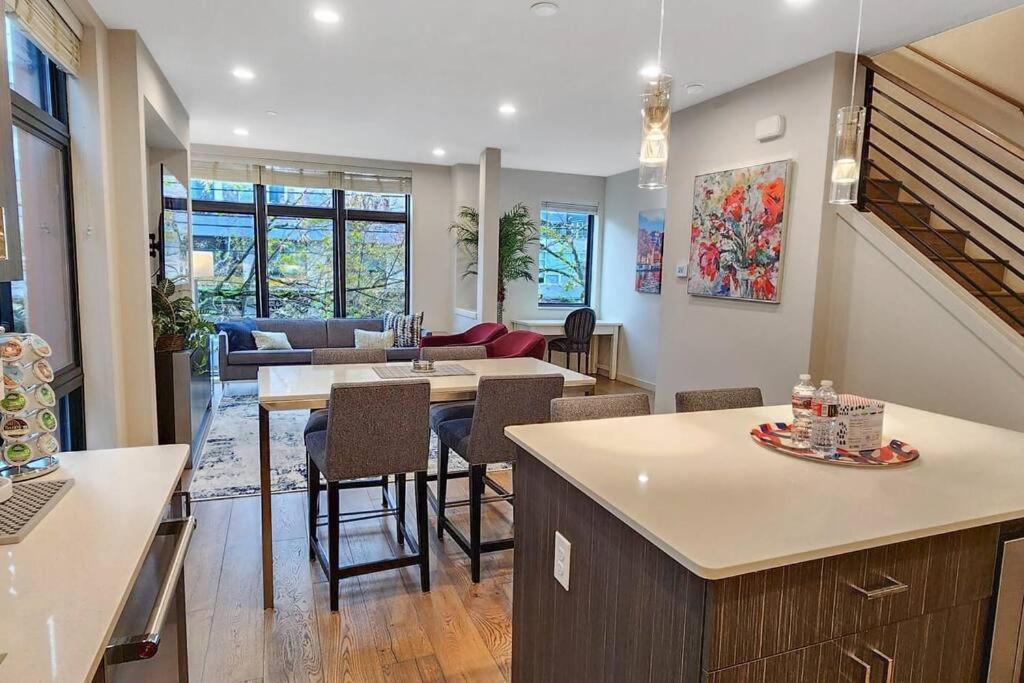 West Seattle'S Modern Townhome ภายนอก รูปภาพ